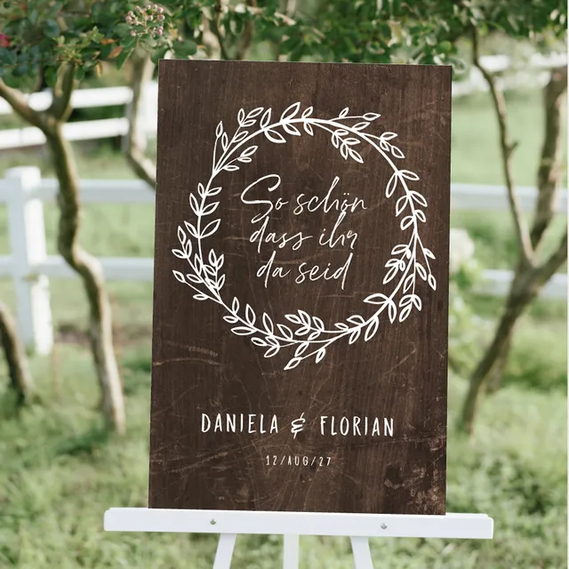 weddingstyle-trauung-willkommensschild-kranz-personalisiert image 1