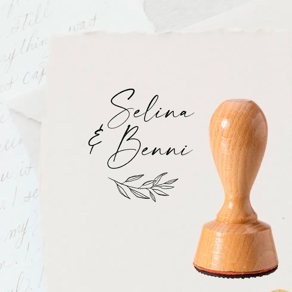 weddingstyle-namen-stempel-hochzeit-zweig-rund-30-50-mm image 1