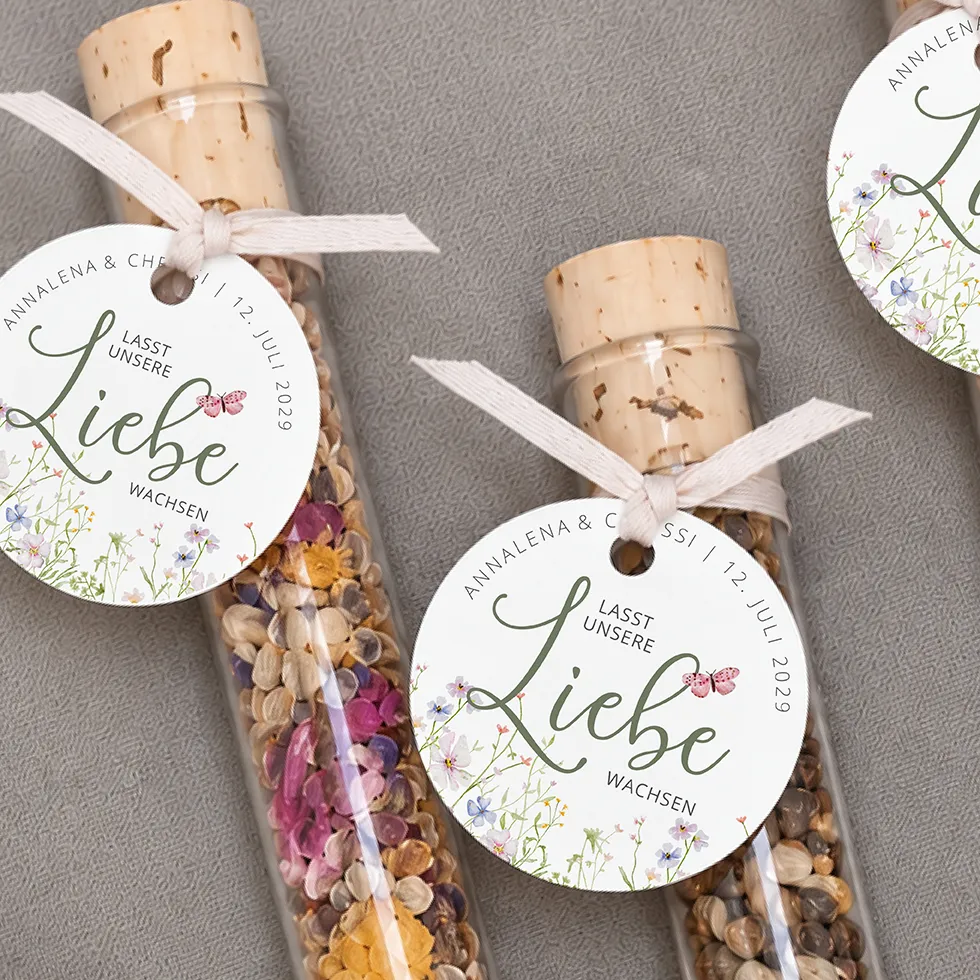 weddingstyle-geschenke-anh-nger-lasst-unsere-liebe-wachsen-blumenwiese image 1