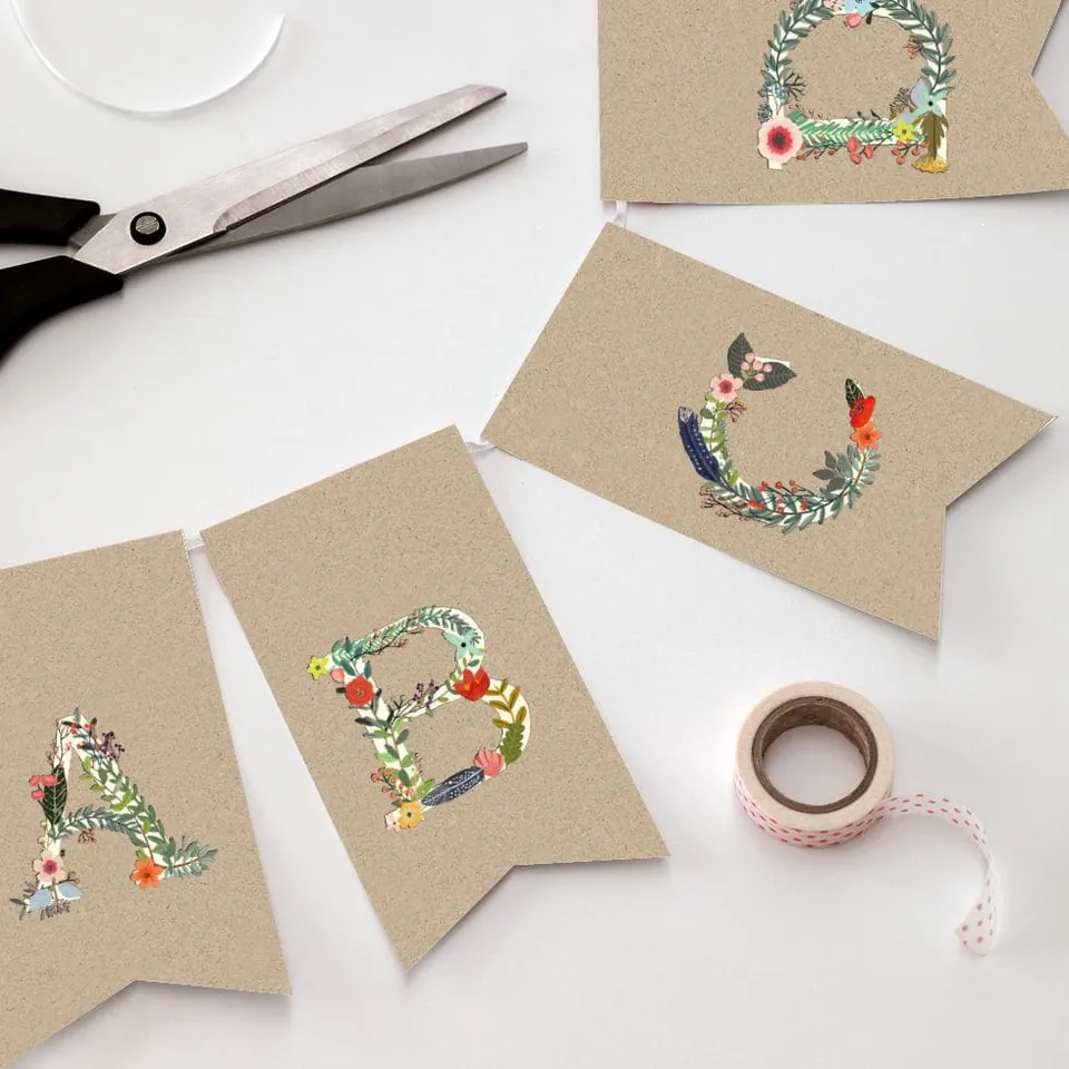 weddingstyle-feier-girlande-blumenwiese-kraftpapier-diy-buchstaben image 1