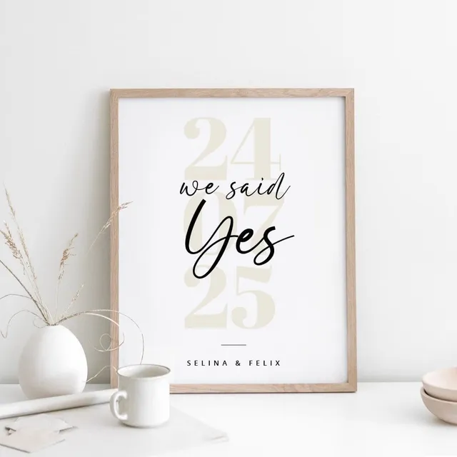 weddingstyle-geschenke-we-said-yes-poster-personalisiert-mit-rahmen image 1