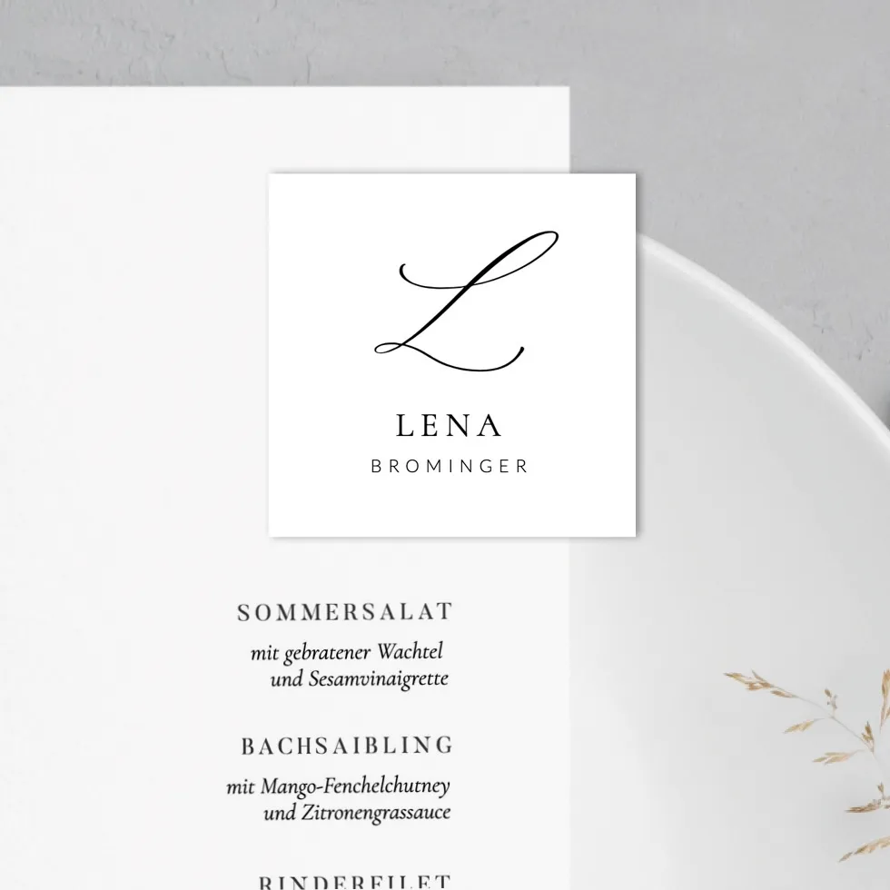 weddingstyle-feier-platzkarten-kalligraphie-elegant-tischkarten image 1