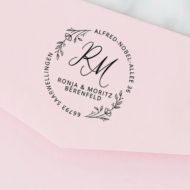weddingstyle-kalligraphie-adressstempel-rund-holzstempel-buche image 1