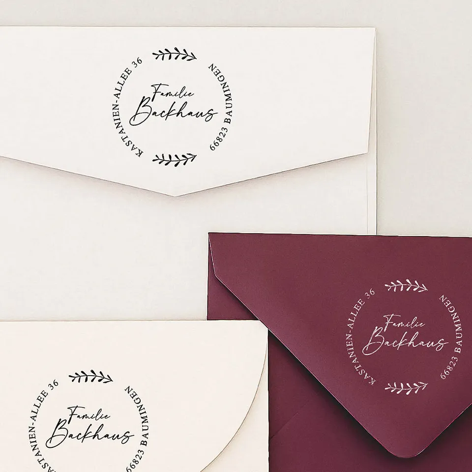 weddingstyle-hochzeitskarten-zweig-adressstempel-rund-holz image 1
