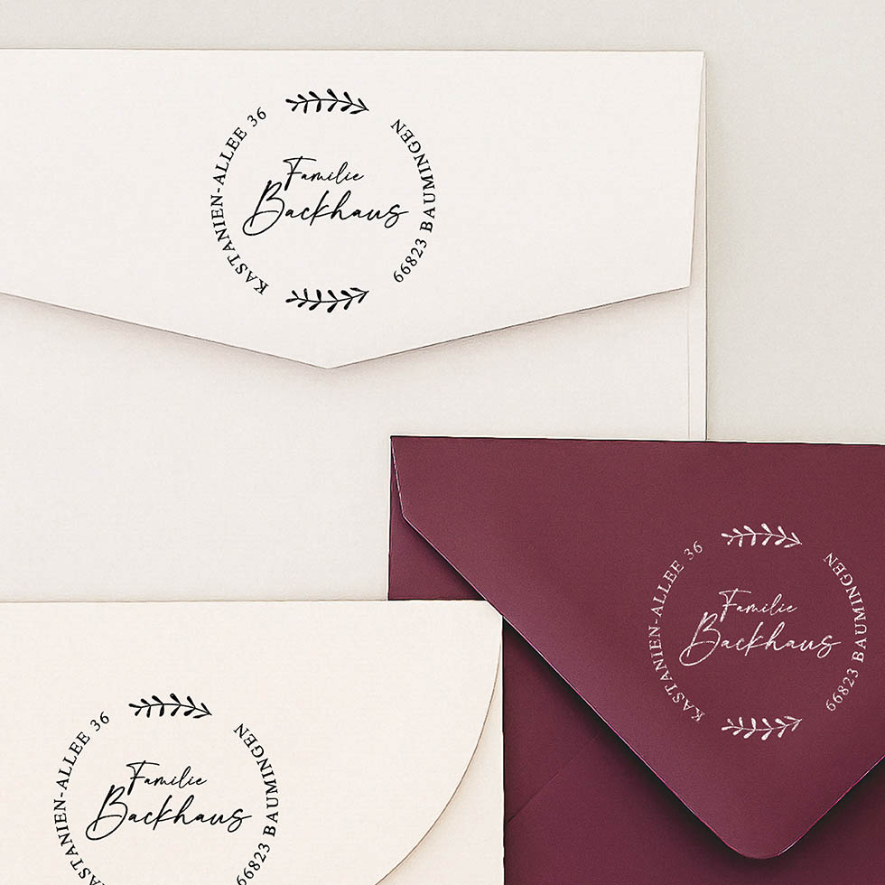 weddingstyle-hochzeitskarten-zweig-adressstempel-rund-holz image 1