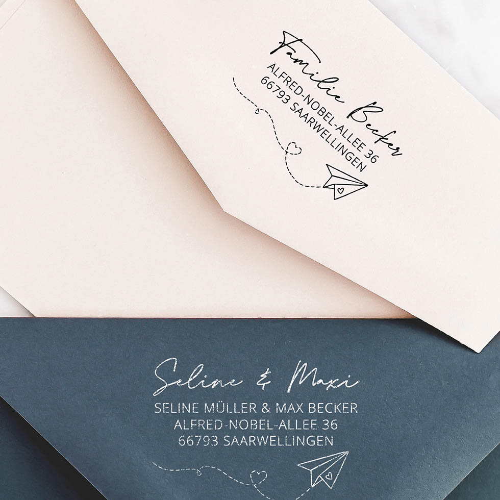 weddingstyle-hochzeitskarten-adressstempel-papierflieger-herz-holzstempel image 2