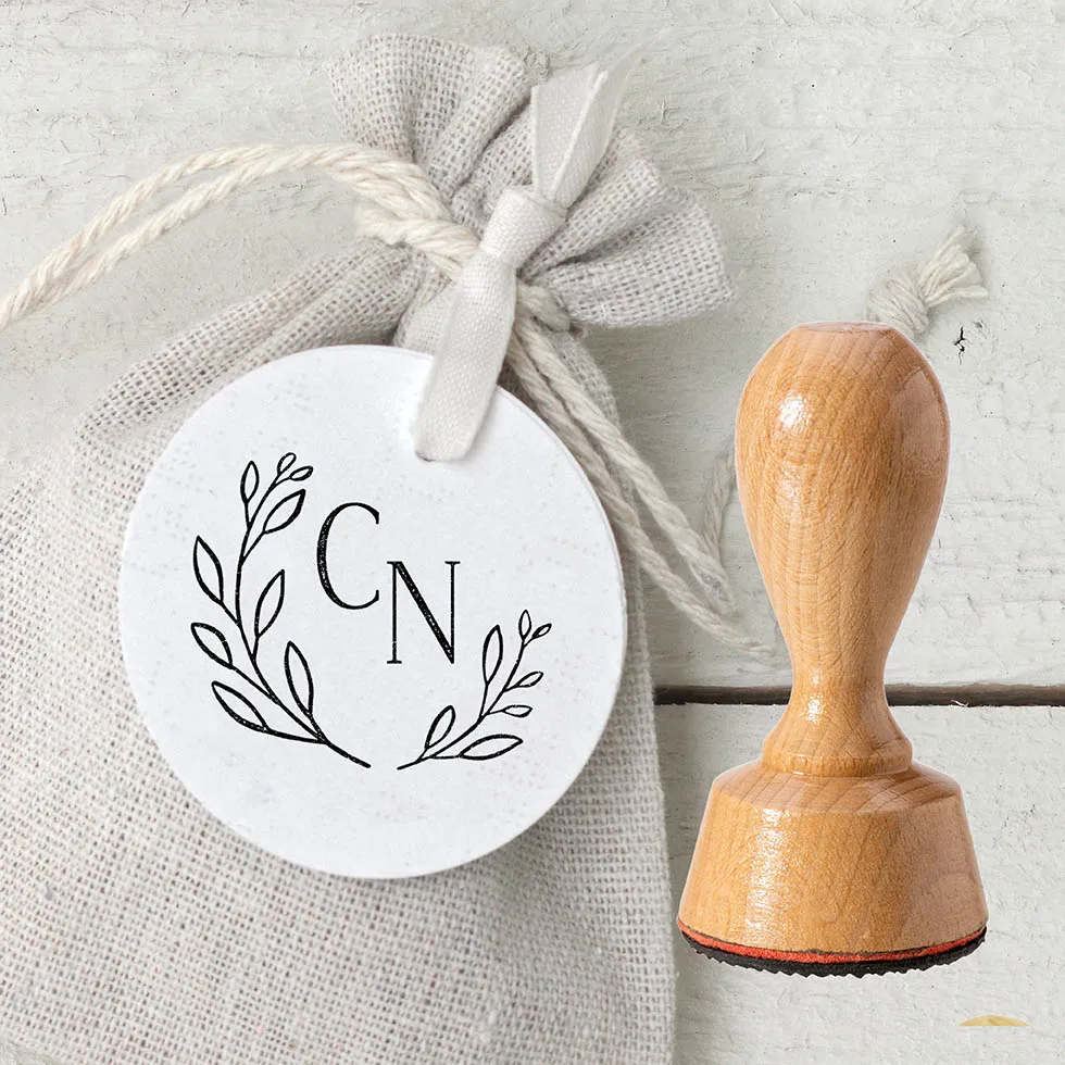 weddingstyle-hochzeitskarten-hochzeitsstempel-monogramm-zweig-holz-40-mm image 1