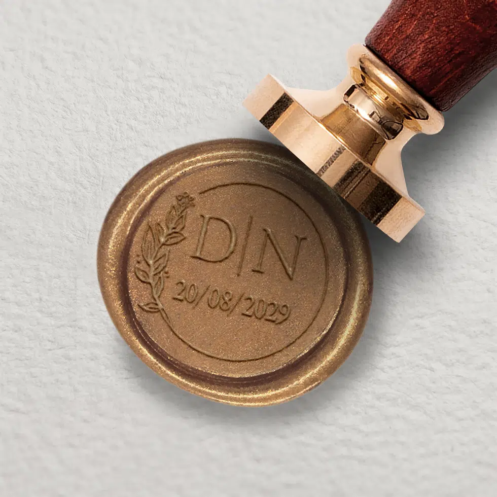 weddingstyle-hochzeitskarten-datum-initialen-siegelstempel-messing-25-mm image 1