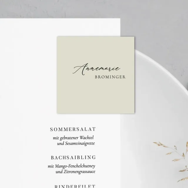 weddingstyle-feier-kalligraphie-platzkarten-beige-personalisiert image 1
