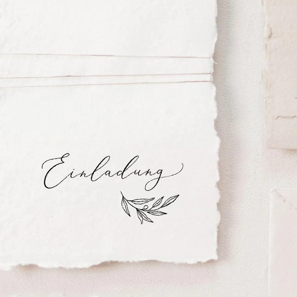 weddingstyle-hochzeitskarten-stempel-einladung-kalligraphie-holz image 1