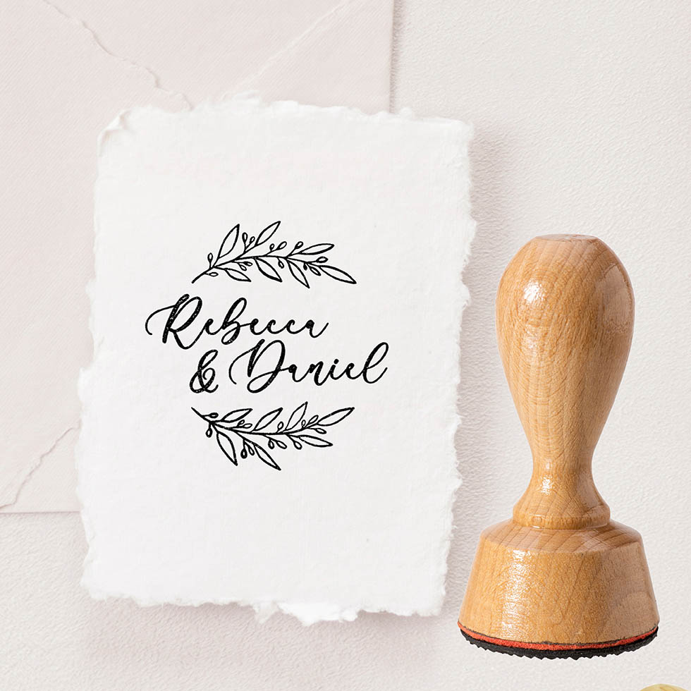 weddingstyle-stempel-hochzeit-rund-namen-holz-30-50-mm image 2