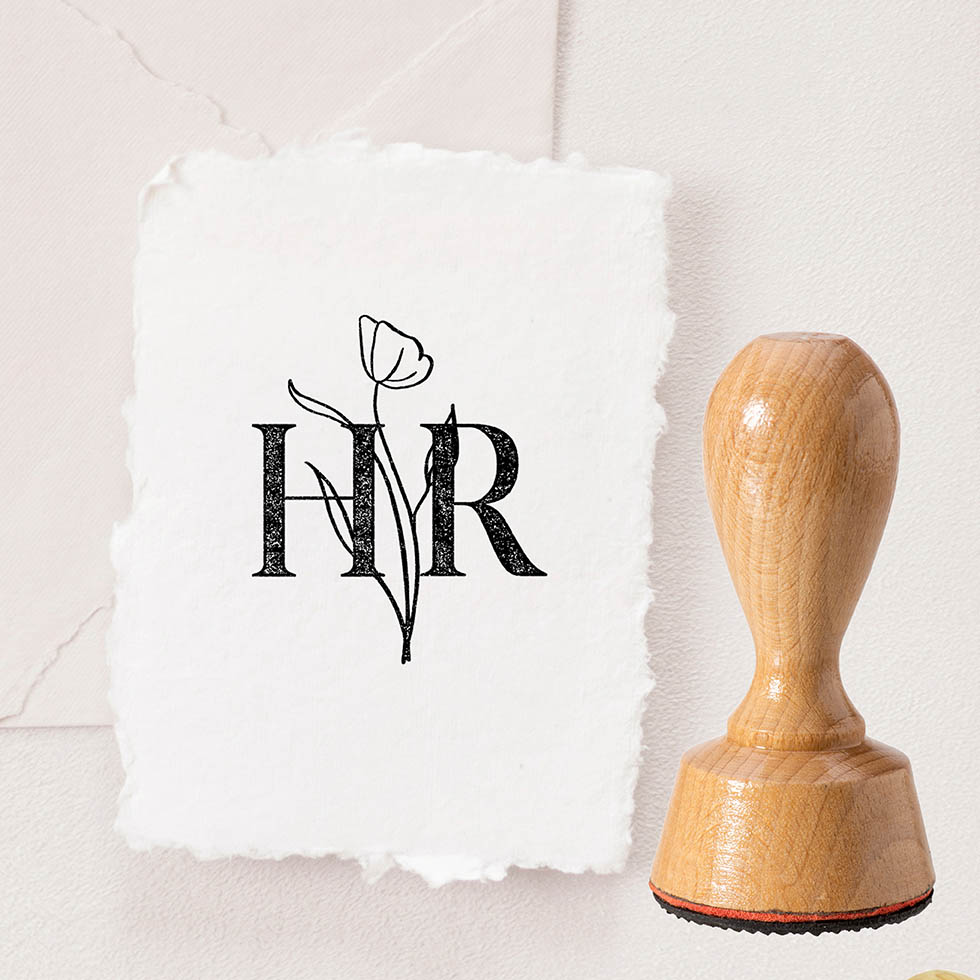 weddingstyle-hochzeitskarten-stempel-initialen-blume-holzstempel-personalisiert image 2