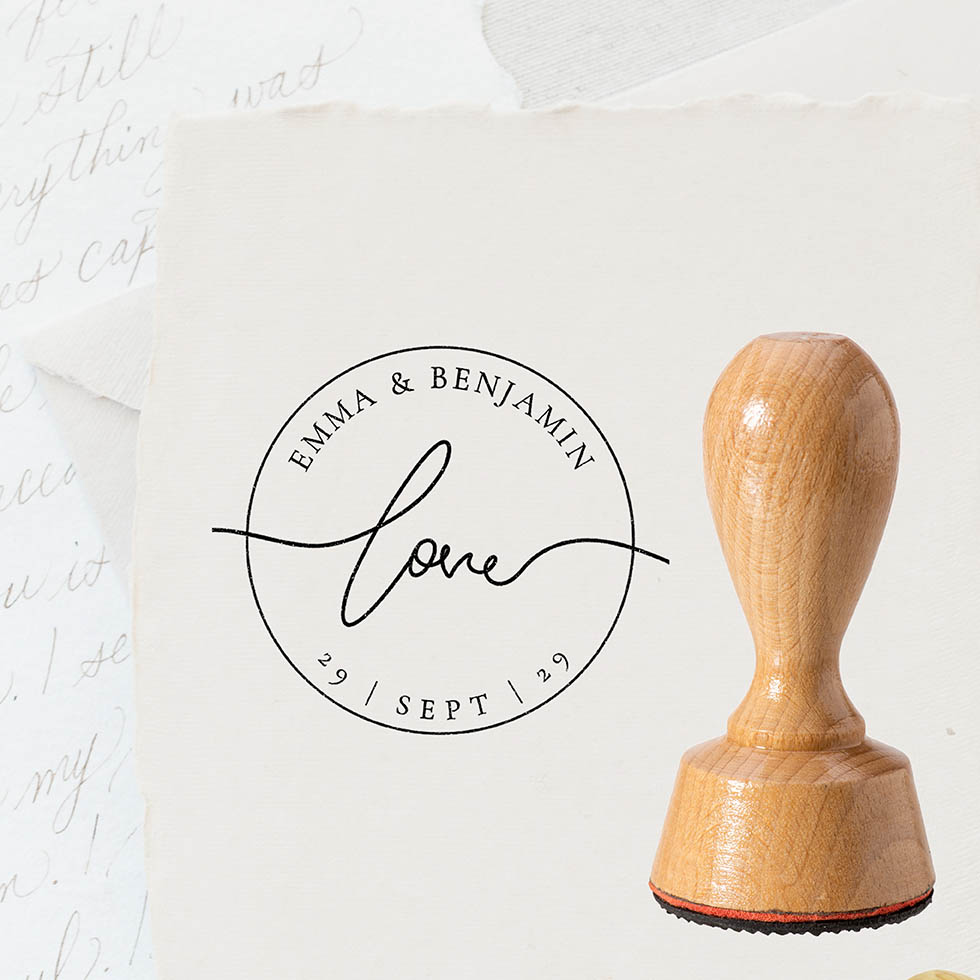 weddingstyle-hochzeitskarten-logo-love-stempel-rund-holz image 2