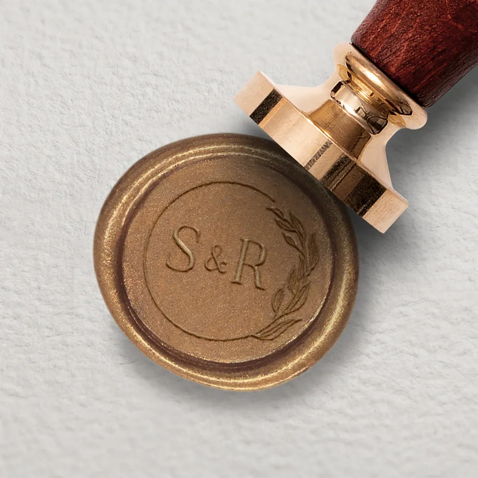 weddingstyle-hochzeitskarten-siegelstempel-eukalyptuszweig-messing image 1