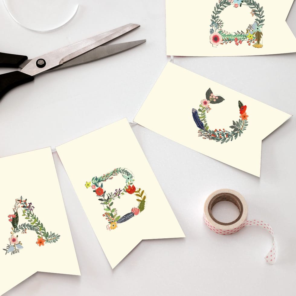 weddingstyle-feier-diy-girlande-blumenwiese-buchstaben-zum-basteln image 1