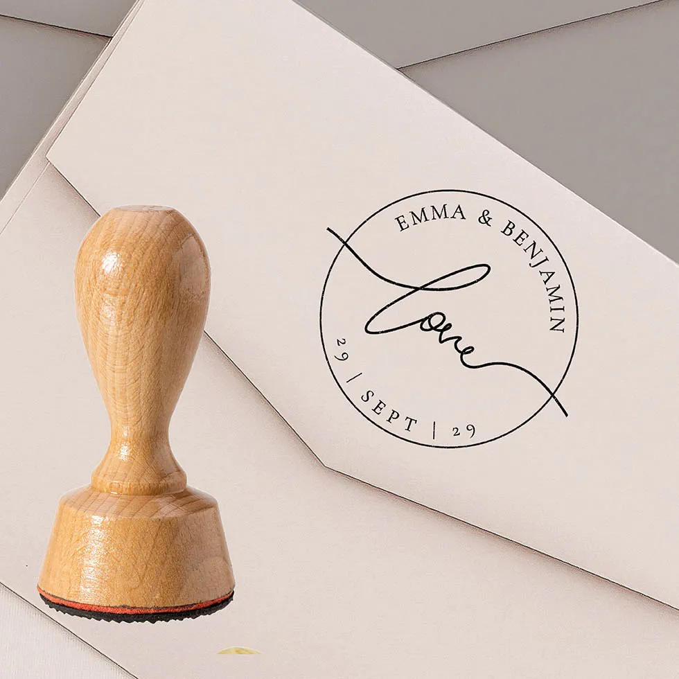weddingstyle-hochzeitskarten-logo-love-stempel-rund-holz image 1