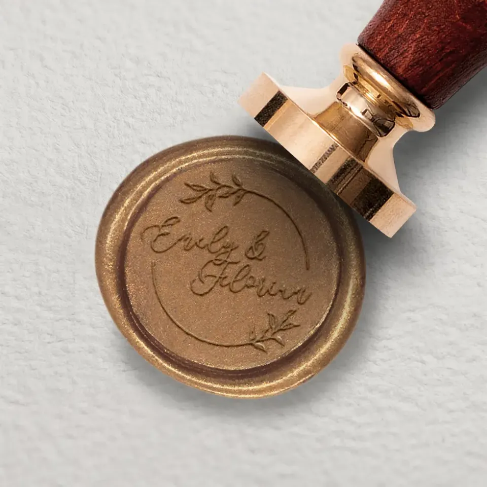 weddingstyle-hochzeitskarten-emily-florian-siegelstempel-holz image 1