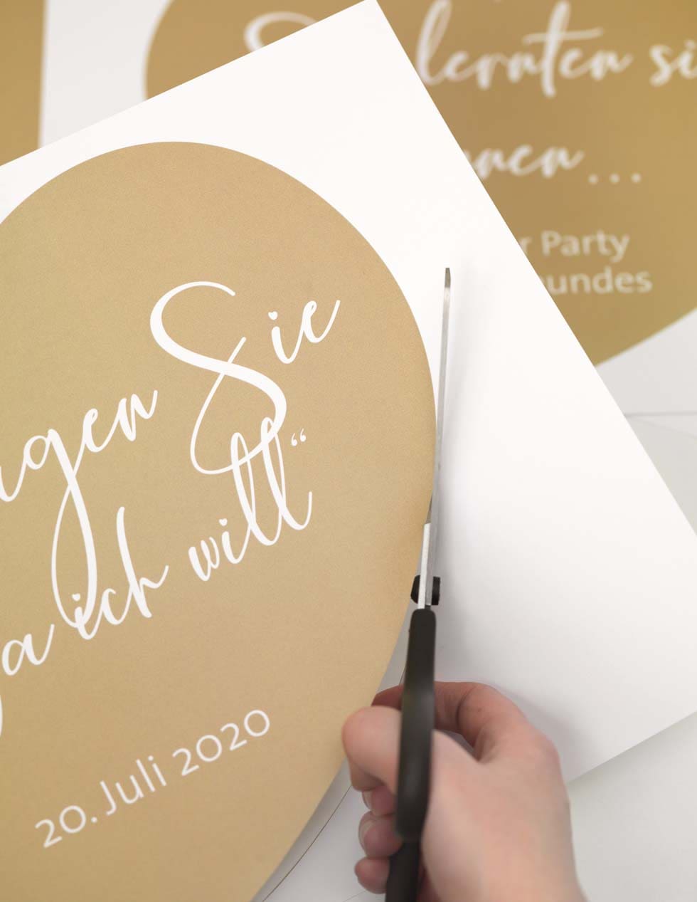 weddingstyle-feier-xxl-story-herzen-herzschilder-personalisierbar image 2