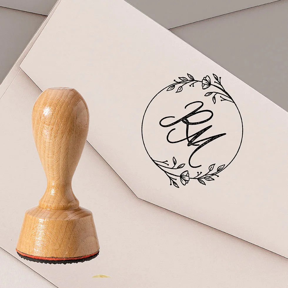 weddingstyle-feier-stempel-hochzeit-initialen-holz-40mm image 1