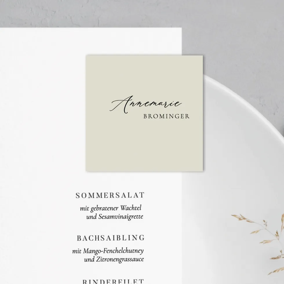 weddingstyle-feier-kalligraphie-platzkarten-beige-personalisiert image 1