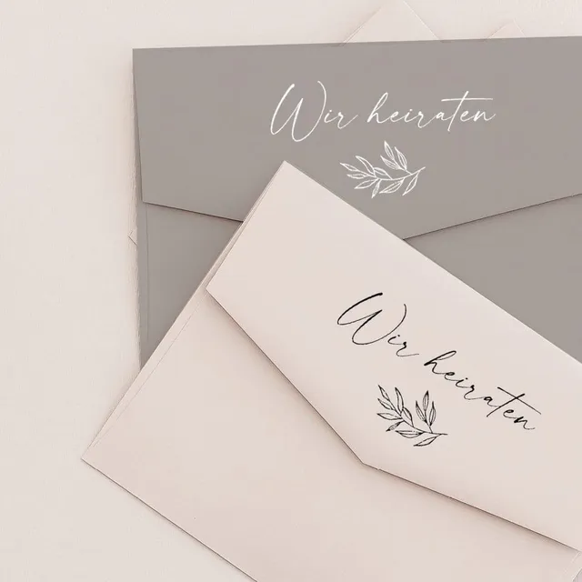 weddingstyle-hochzeitskarten-stempel-wir-heiraten-handschrift-holz image 1