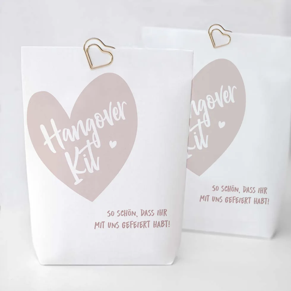 weddingstyle-jga-hangover-kit-t-te-herz-personalisierbar image 1