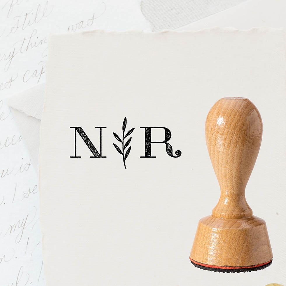 weddingstyle-hochzeitskarten-initialen-stempel-modern-elegant-rund-40-mm image 2