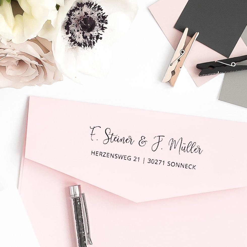 weddingstyle-hochzeitskarten-lovely-adressstempel-holz-personalisiert image 2