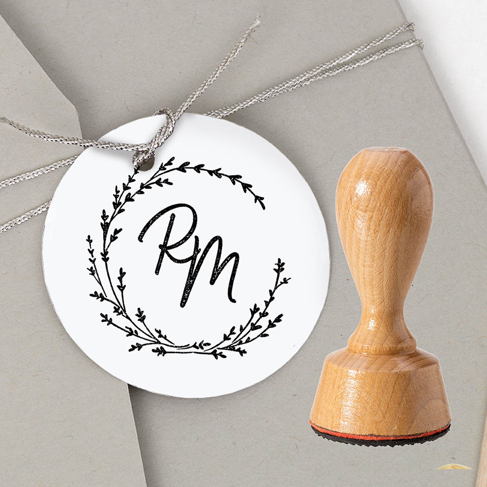 weddingstyle-hochzeitskarten-stempel-gr-ser-initialen-holz image 2